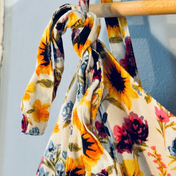 Old Navy Tie-Shoulder Floral Cami Sundress - Picture 3 of 8